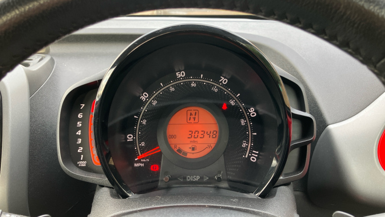 Toyota Aygo 1.0 VVT-i X-Play 5dr x-shift Petrol Hatchback